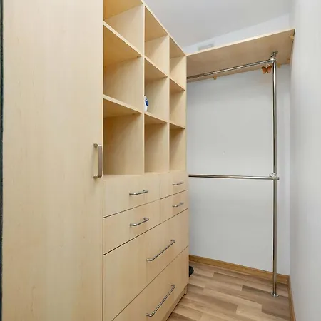 Jasny W Centrum By Renters Apartamento *